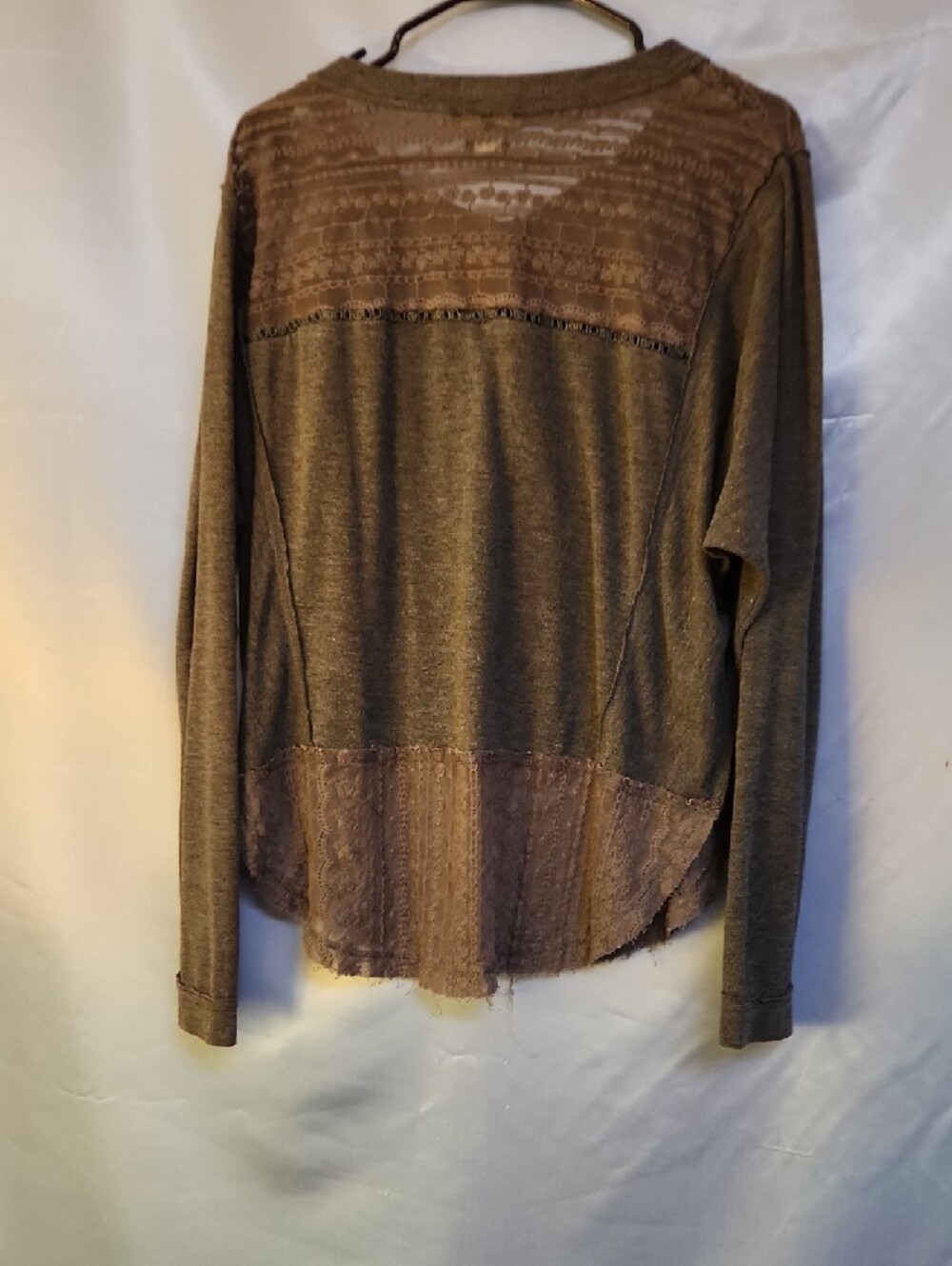 Miss Me Heather Grey Lace-Trim Henley Sz L - Picture 6 of 6